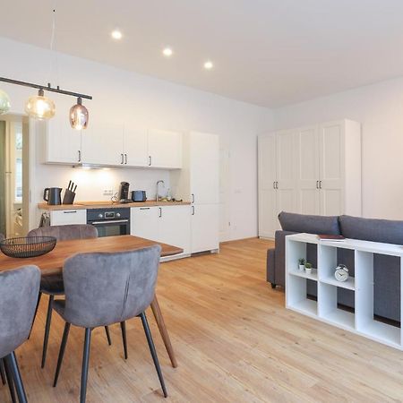 Neue 2-Zi-Apartment 15 Min Entfernung Zum Hbf Und Brandenburger Tor Берлин Экстерьер фото