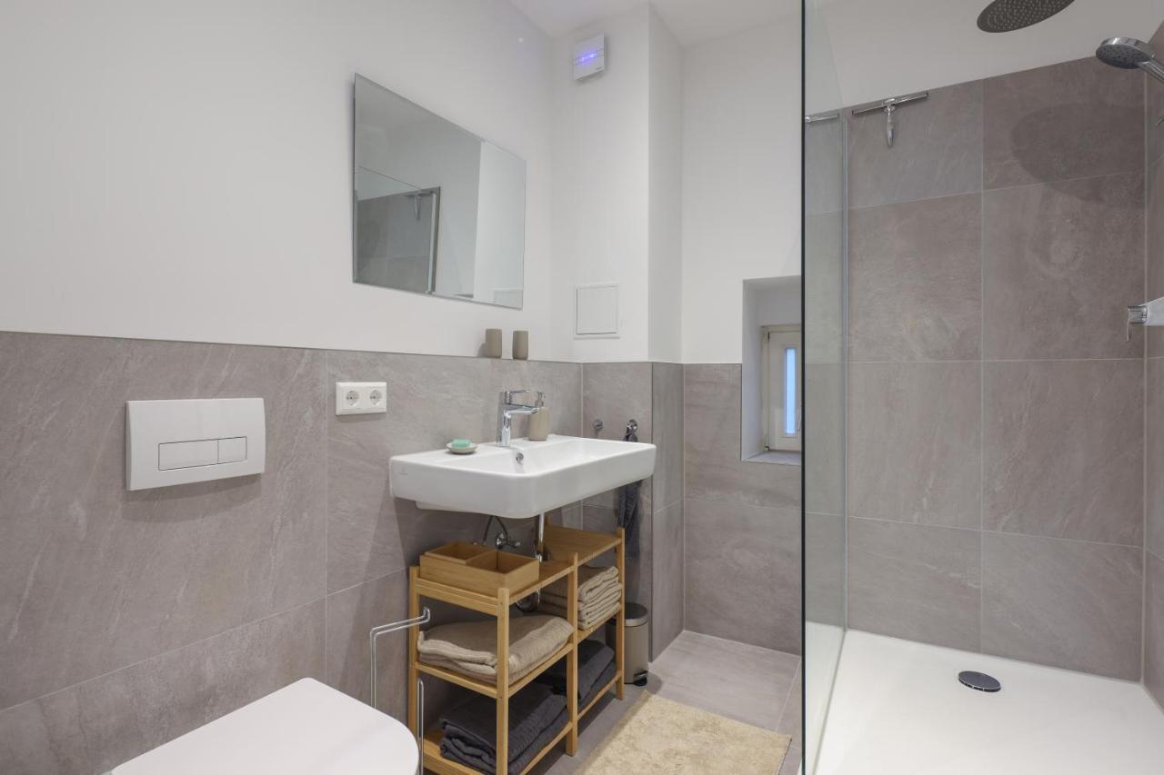 Neue 2-Zi-Apartment 15 Min Entfernung Zum Hbf Und Brandenburger Tor Берлин Экстерьер фото